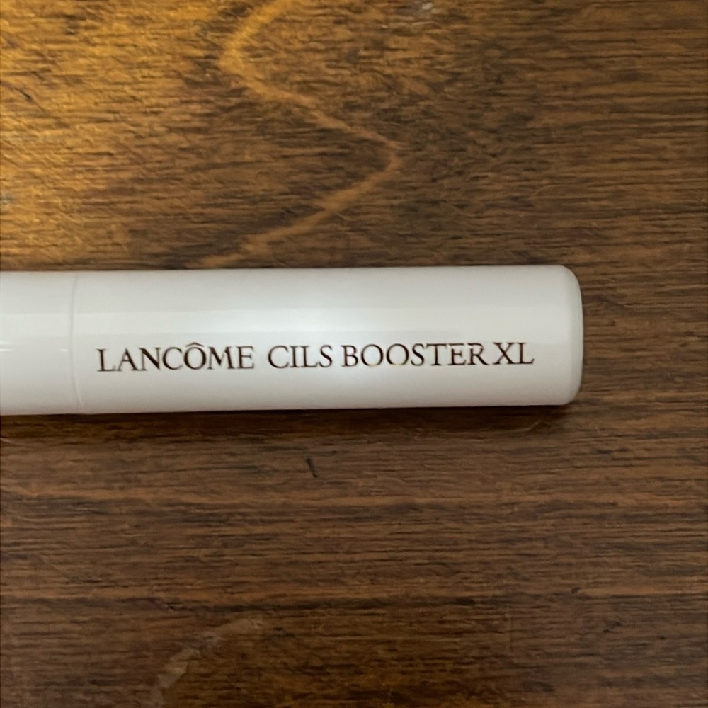 Lancome White Lash Enhancing Tube for Pristine Lashes